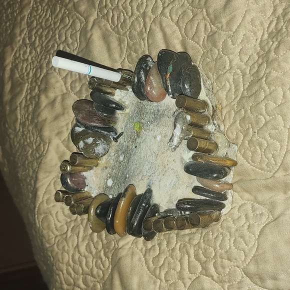 ROCK STASH-TRAY - Picture 2 of 5